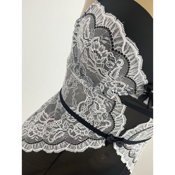 Victoria's Secret Women's 34D Lingerie Corset Bustier Garters Black Lace Trim - Picture 3 of 13
